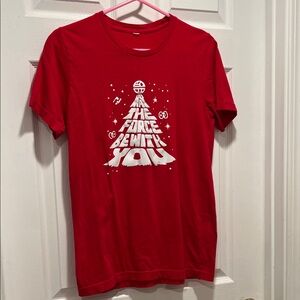 Red Graphic T-Shirt with Christmas Tree May the Force Be With You. Good used con
